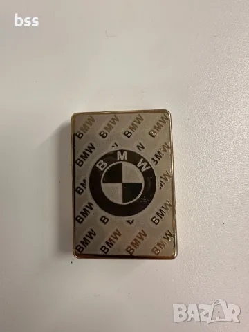 Златиста запалка BMW – луксозен дизайн