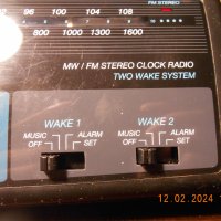 Telefunken digitale 90 stereo - radio clock alarm - vintage 94, снимка 2 - Други - 44366126
