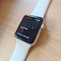 Apple Watch 3 с ново стъкло, пълен комплект, снимка 3 - Смарт гривни - 42687691