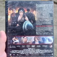 Батман срещу Супермен - Зората на справедливостта DVD, снимка 2 - DVD филми - 42415770