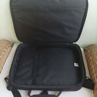 Оригинална чанта за лаптоп Case Logic, снимка 4 - Лаптоп аксесоари - 41819634