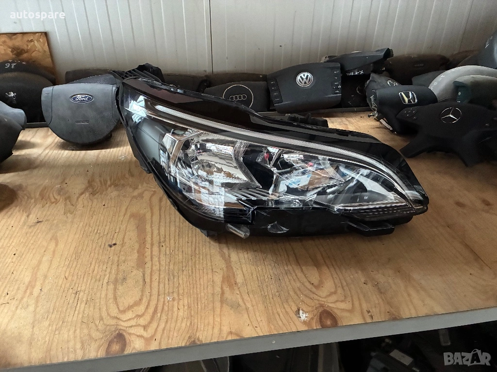Десн фар Peugeot 3008, 5008 LED дневни с модул 2016-2021г. , снимка 1