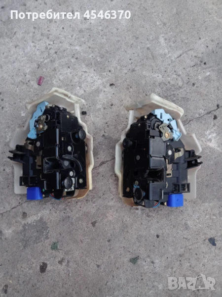 Брави предни врати ляв-десен брой 30лв  за Волксваген Голф 5 1.9 дизел 105к.с 2006г , снимка 1