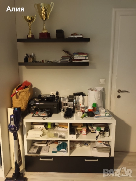 Скрин с 2 чекмеджета и 2 стенни рафта, снимка 1