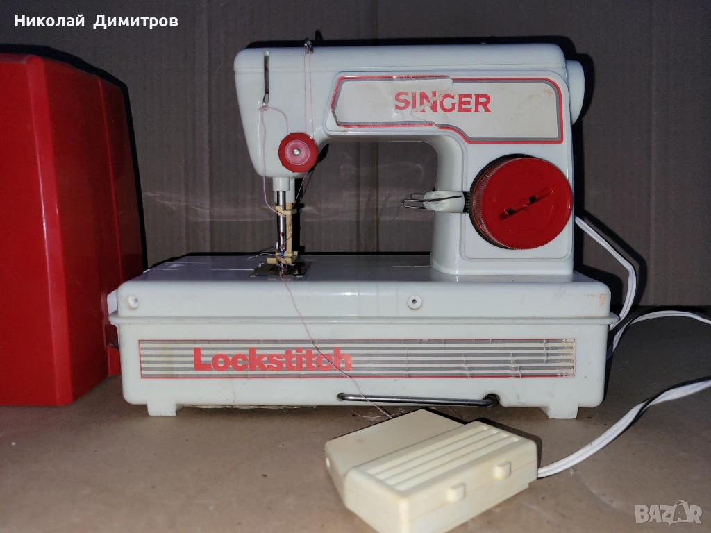  Продавам малка шевна машина Singer  Lockstitch, снимка 1