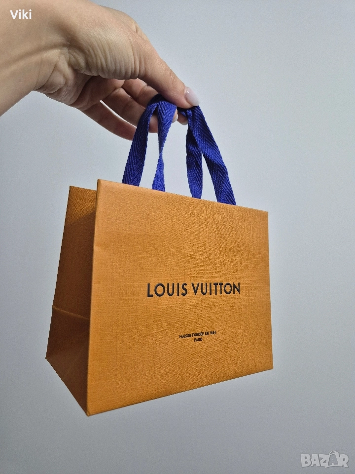 Оригинална Louis Vuitton торбичка, снимка 1