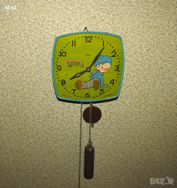 Съветски механичен стенен часовник Маяк -  "Малкият вратар", снимка 1