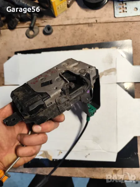 Предна дясна брава за Opel Astra H /Zafira B , снимка 1