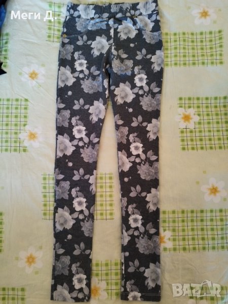 Дамски панталон на флорални мотиви, размер 32/25, снимка 1