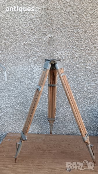 Стара дървена тринога от теодолит, снимка 1