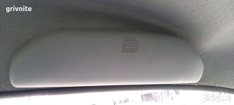 Кутия за очила Mitsubishi Space Star, снимка 1