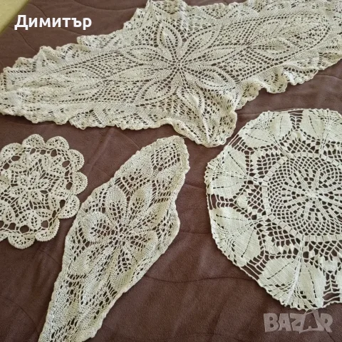 Комплект от 4 бр. прелестни ръчно плетени карета на една кука 