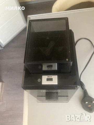 Кафемелачка DeLonghi KG-79 използвана, снимка 2 - Кафемашини - 51102428