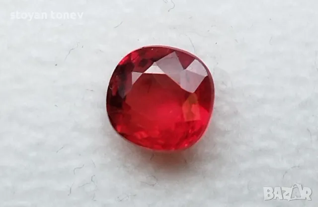 Страхотен сапфир в топло оранжево - 0.98кт.! Сертифициран! Нов!, снимка 12 - Други - 48059916