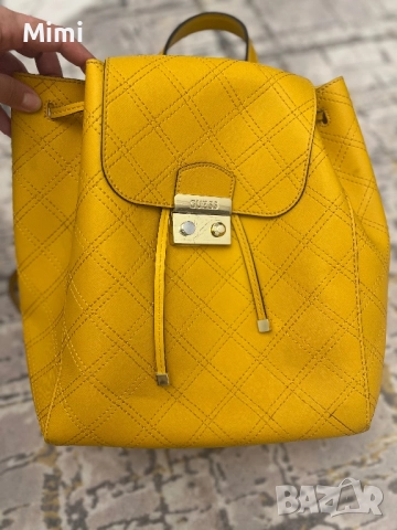 Guess дамска раница, снимка 9 - Раници - 47297497