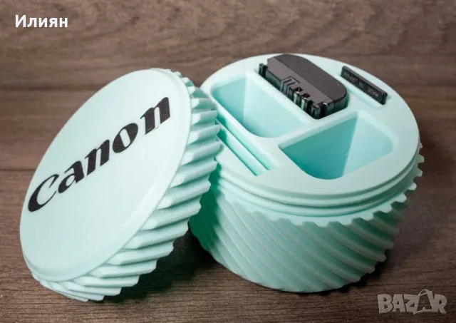 Кутия за батерии и карти (Nikon, Canon, Sony, Fuji) с лого, снимка 2 - Чанти, стативи, аксесоари - 48054527