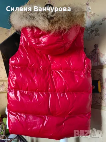 Чисто нов оригинален елек на Moncler , снимка 2 - Детски якета и елеци - 47909731