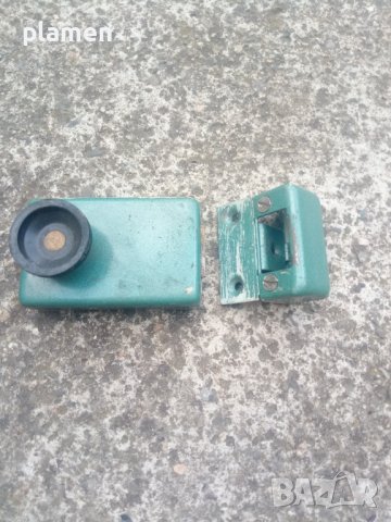 Стара вътрешна ключалка за врата