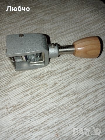 Стара ръчна машинка за подстригване, снимка 6 - Антикварни и старинни предмети - 35852005