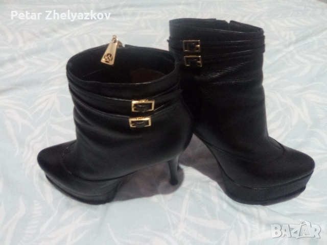 Елегантни дамски боти с платформа., снимка 5 - Дамски боти - 52580924