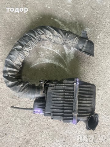 Кутия за въздушен филтър Пежо 307 HDI, снимка 2 - Части - 40955968