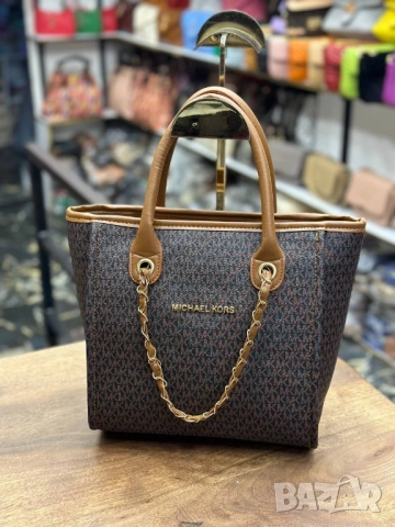 чанти michael kors , снимка 4 - Чанти - 51435427