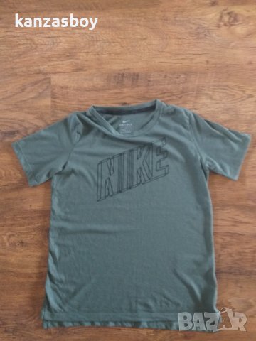 Nike - страхотна юношеска тениска , снимка 6 - Детски тениски и потници - 41591622