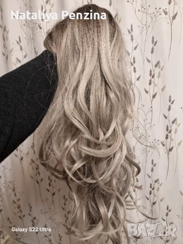 Дълга сива вълниста перука, снимка 7 - Аксесоари за коса - 48871397