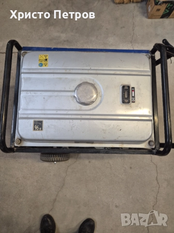 Генератор за ток бензинов трифазен 5500W, снимка 2 - Генератори - 52996269