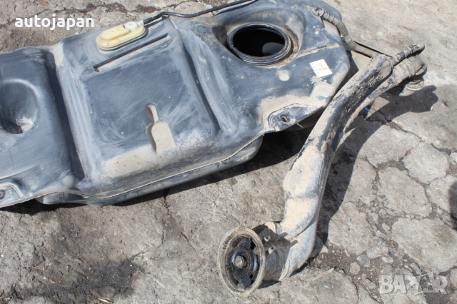 Бензинов резервоар Пежо 206 1.4 75кс 2врати 02г Peugeot 206 1.4 75hp 2002, снимка 2 - Части - 44745731