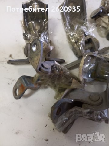 Панта врата тойота ярис 2006-20011 всички налични , снимка 3 - Части - 44241715