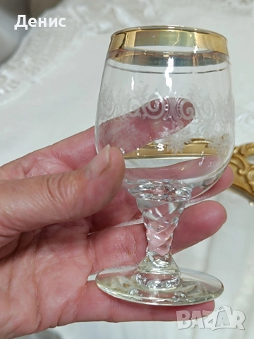 чаши немски гравиран кристал/златен кант , снимка 5 - Чаши - 51872787