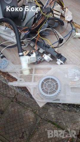 Части от съдомиялна Индезит , снимка 2 - Съдомиялни - 53393165