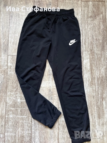Нов  100% оригинален дамски  черен панталон долнище Nike nike Найк  Размер М