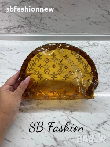 Louis Vuitton прозрачен несесер, снимка 3 - Чанти - 51740377