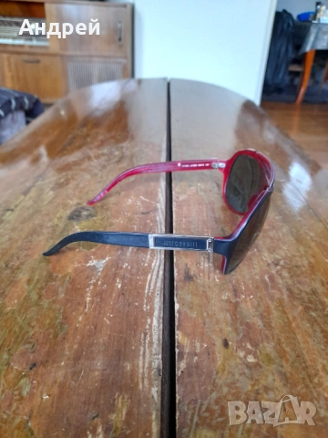 Стари слънчеви очила JustCavalli, снимка 3 - Други ценни предмети - 53565746