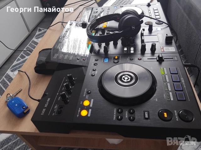Pioneer Xdj rr, снимка 2 - Декове - 52139591