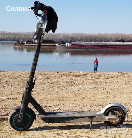 Mi Electric Scooter Pro 2 Mercedes AMG F1 Team Edition  Безкамерни плътни гуми