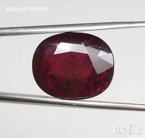 Класен тъмно червен естествен рубин с рядък 5.24кт.! Сертифициран! Нов!, снимка 8 - Други - 47476987