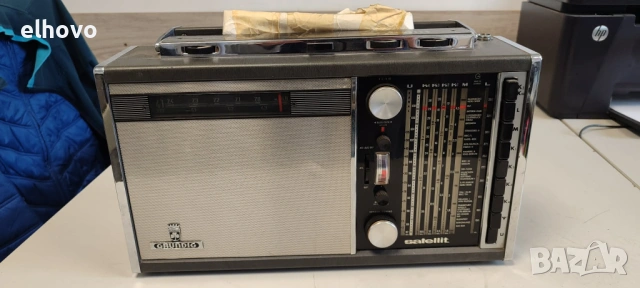 Радио Grundig Satellit Transistor 5000#1, снимка 3 - Радиокасетофони, транзистори - 53873105