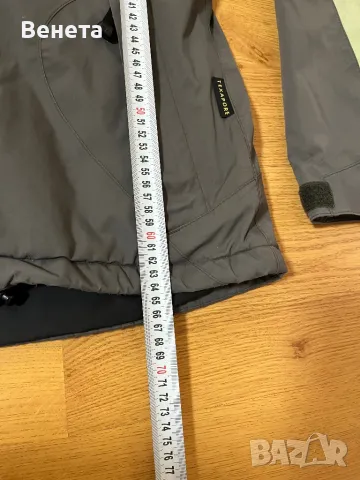 Дамско зимно яке Jack Wolfskin. Размер М., снимка 6 - Якета - 49316520