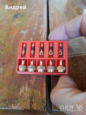 Стари иглички,капачки за гуми Metalo Chim, снимка 3 - Други ценни предмети - 53802536