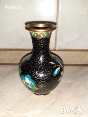 Cloisonne Клоазоне стара ваза цветя бронз клетъчен емайл, снимка 2 - Антикварни и старинни предмети - 53357493