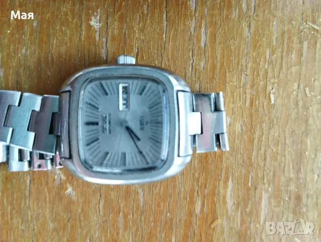 Винтидж часовници - стар рядък механичен швейцарски часовник VIALUX SUPER и SEIKO AUTOMATIC, снимка 7 - Антикварни и старинни предмети - 50370794