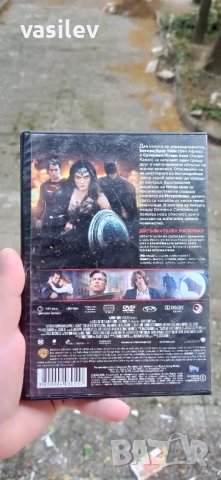 Батман срещу Супермен - Зората на справедливостта DVD, снимка 2 - DVD филми - 42415770