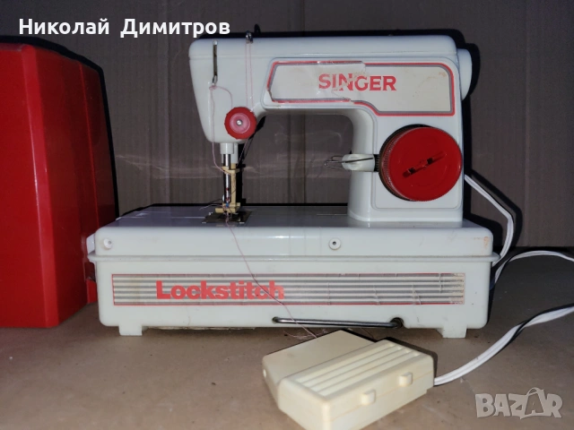  Продавам малка шевна машина Singer  Lockstitch