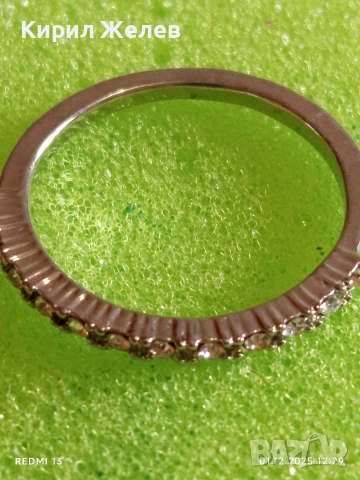 Дамски сребърен пръстен тип ПОЛОВИН ВЕЧНОСТ с инкрустирани кристали стил и елегантност 52391, снимка 7 - Пръстени - 52606508