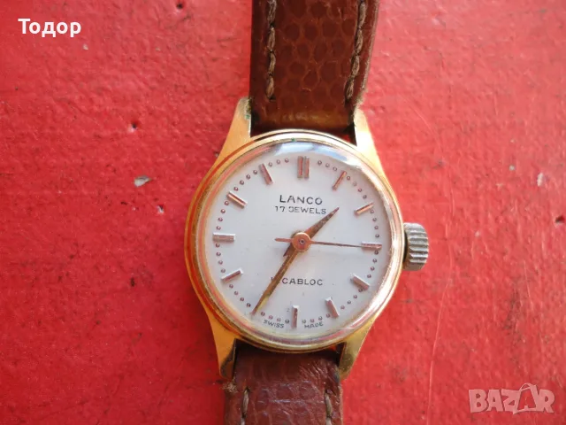 Позлатен швейцарски дамски часовник Lanco 17 Jewels , снимка 2 - Дамски - 56205067