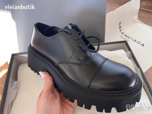 Кожени обувки Balenciaga