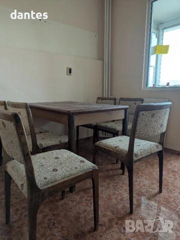 Маса разтегателна и шест стола. Г5